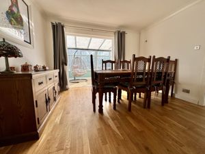 Dining Room- click for photo gallery